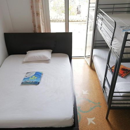Shared Rooms Near Acropolis And Monastiraki Atenas Exterior foto